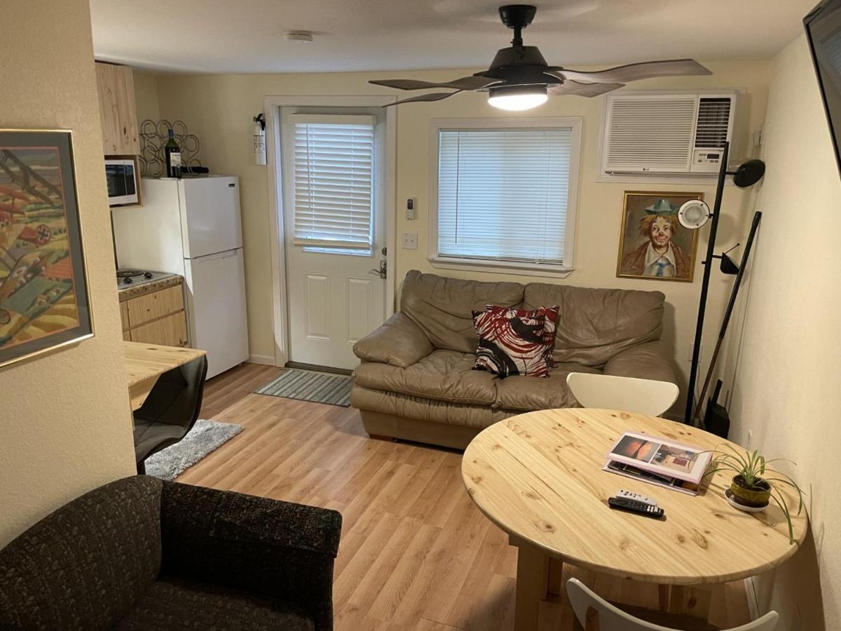 Loft , Boat Dock, 2 Bedrooms , Pet Friendly Gravois Mills 외부 사진